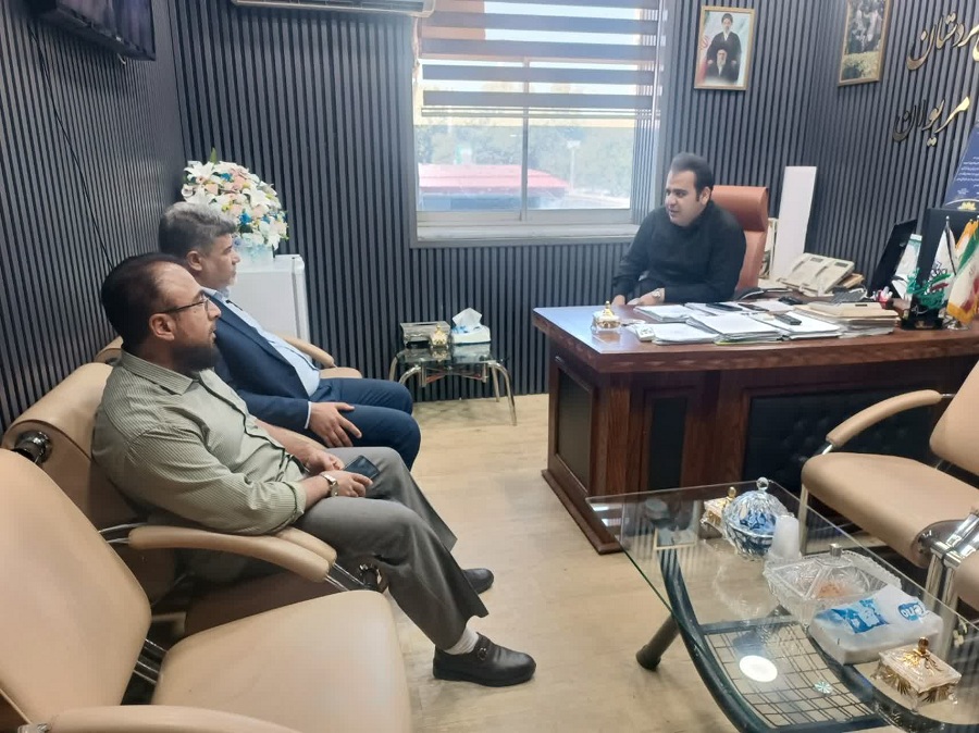 دیدار مدیر آزمایشگاه فنی و مکانیک خاک استان کردستان با شهردار مریوان
